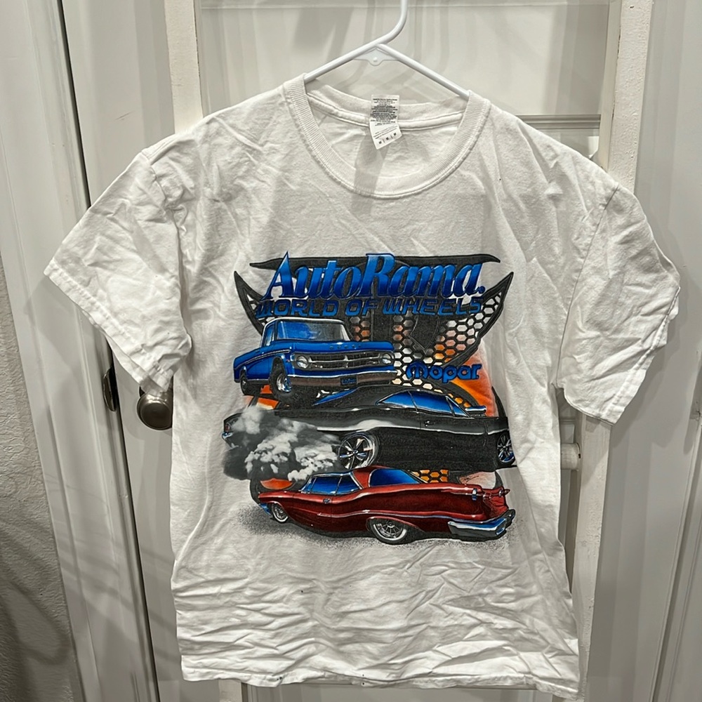 White Men’s Sz Medium Autorama 2017 Tour Short Sleeve T-Shirt by Gildan